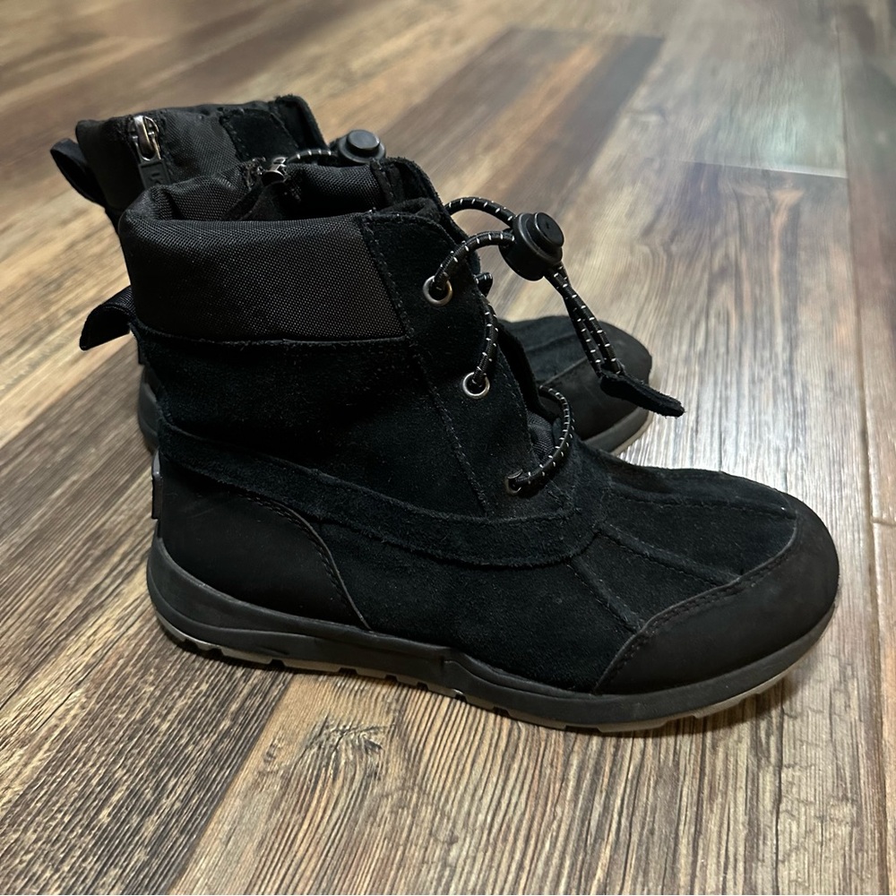 UGG snow boots kids black suede Turlock weather waterproof shoes size 3